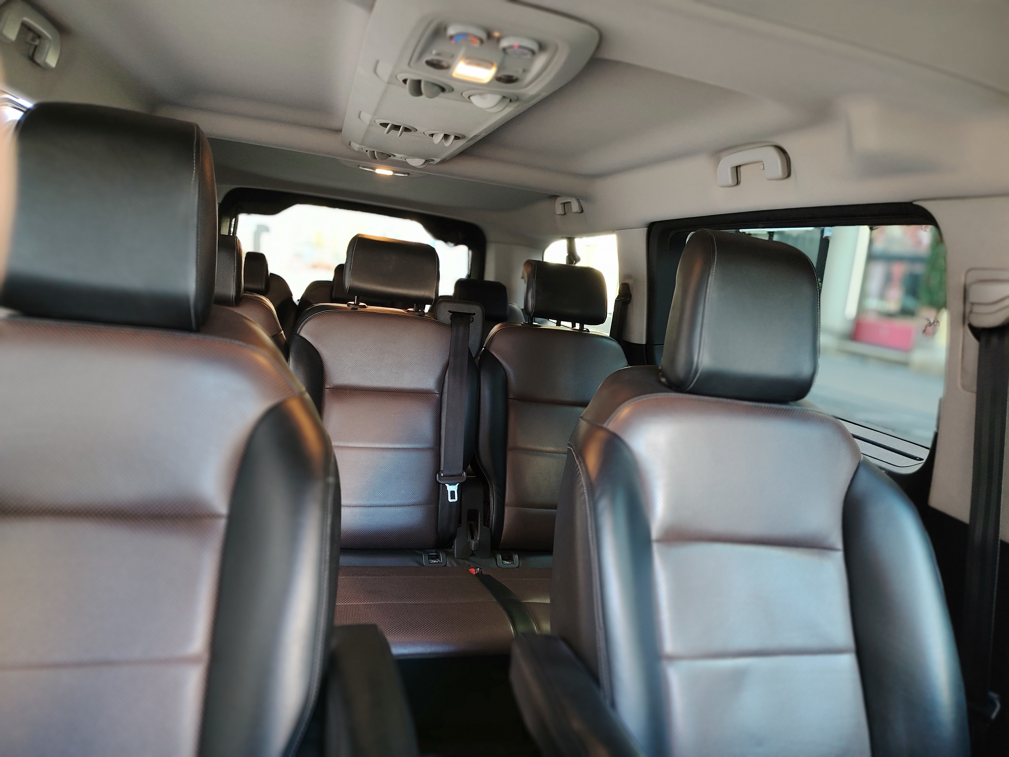 Metropola Taxi luksuzni EV SUV transfer Zagreb